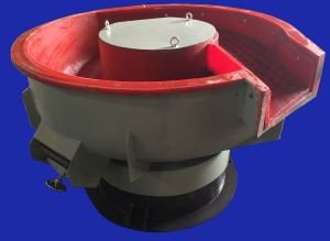 Vibratory Finishing Machine With Large Processing Tunnel